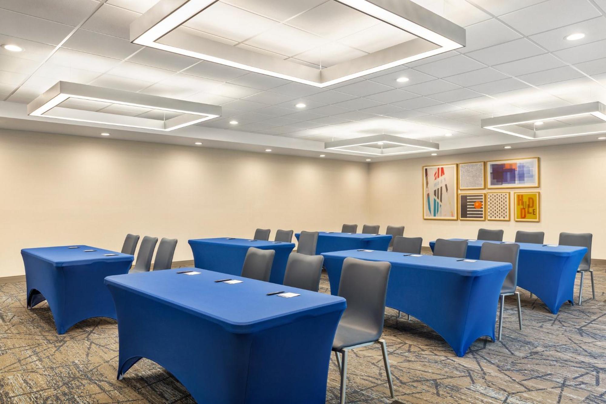 Candlewood Suites Bessemer - Birmingham Sw By Ihg Exteriör bild
