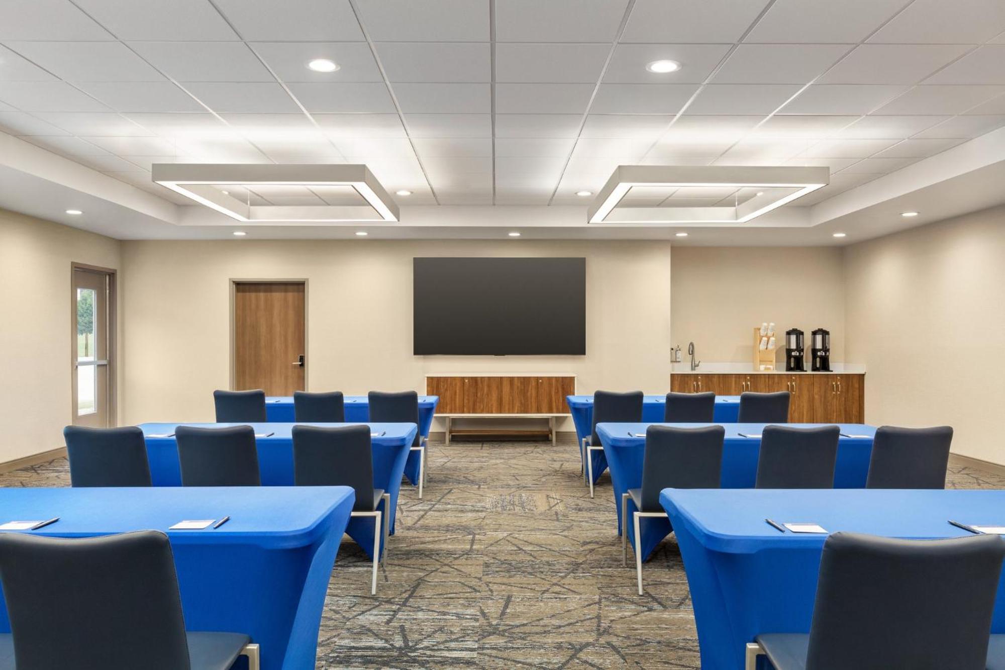 Candlewood Suites Bessemer - Birmingham Sw By Ihg Exteriör bild