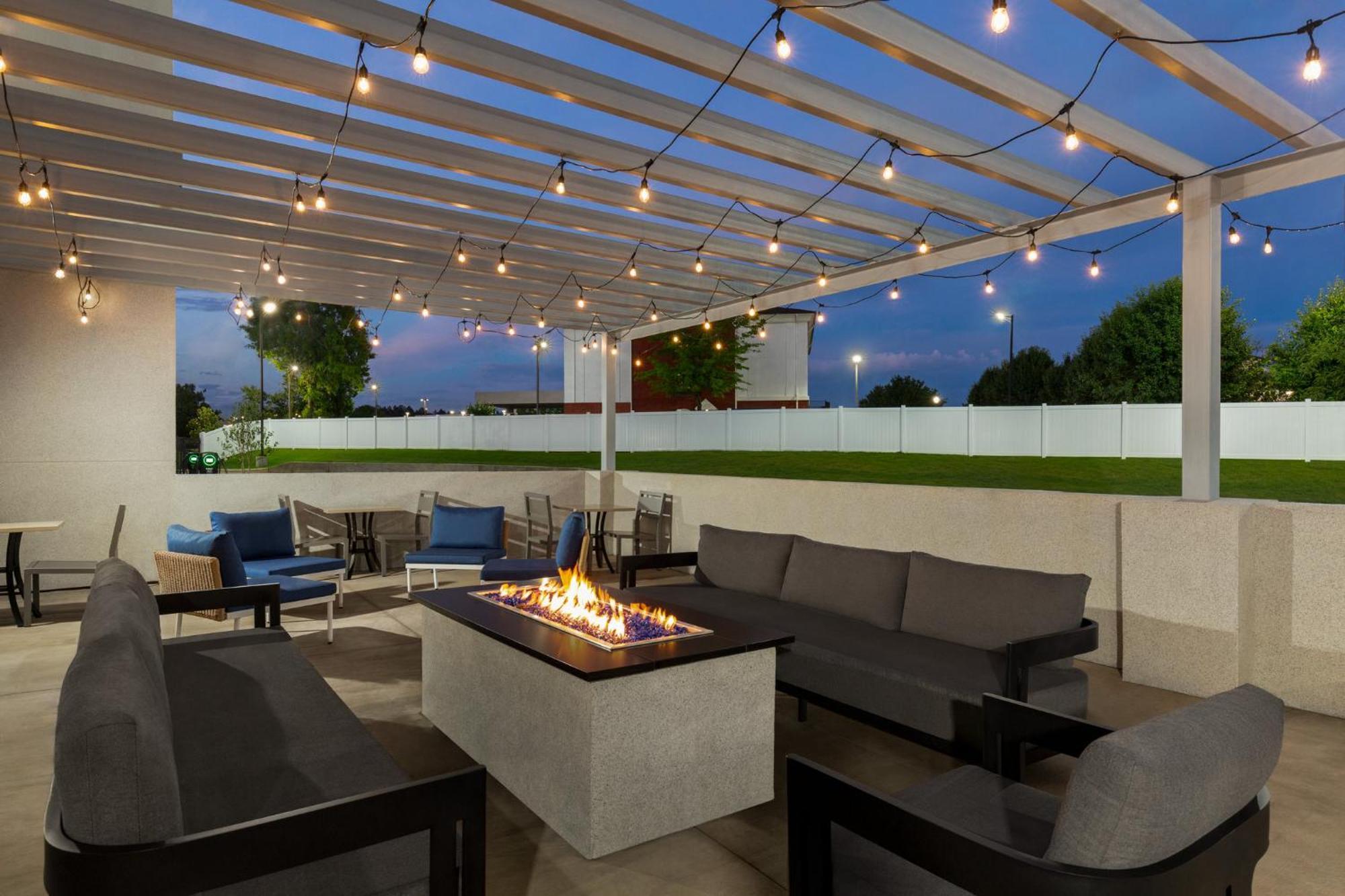 Candlewood Suites Bessemer - Birmingham Sw By Ihg Exteriör bild